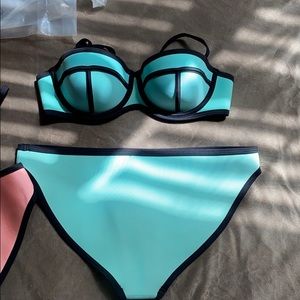Triangl bikinis